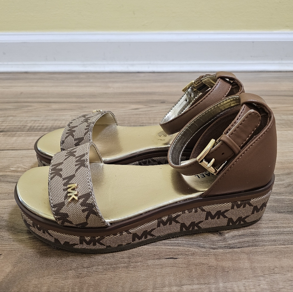 Michael Michael Kors Sandals + Link Flats Bundle - Picture 8 of 16